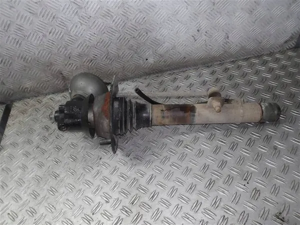 Amortisseur avant Citroen C5 2.0 16V image 4