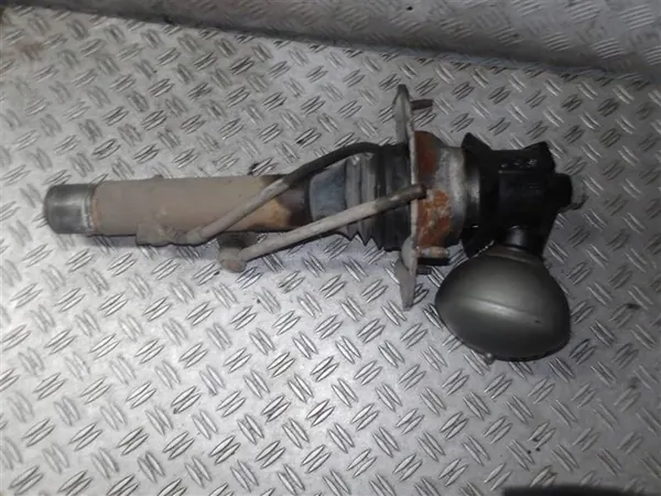 Amortisseur avant Citroen C5 2.0 16V image 6