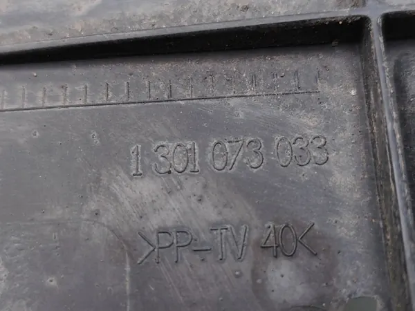 Audi A4 Strålkastarfäste OEM 8K0805607 Vänster image 6
