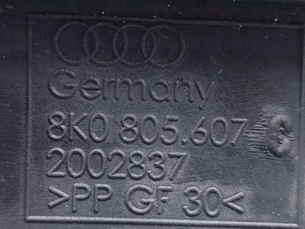 Audi A4 Strålkastarfäste OEM 8K0805607 Vänster image 7