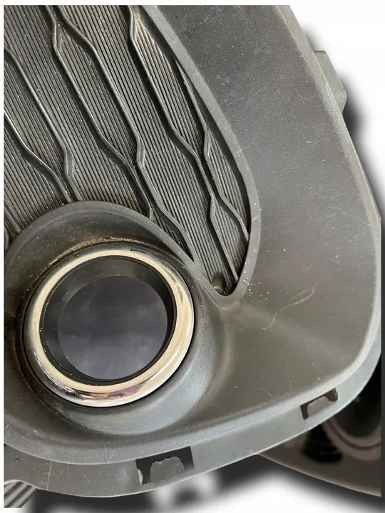 KIA RIO 2012 Grade de Para-choque Esquerda Halógena OEM W261 image 3