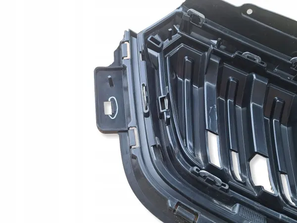 Grelha dianteira Skoda Kamiq OEM 658853653A - Usado image 7
