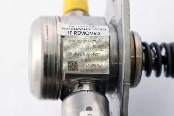 BMW Brandstofdruksensor OEM 7547883 image 2