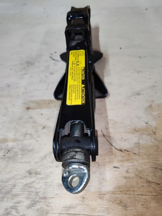 Cric de roue de secours OEM 09111-0F020 Toyota Auris I image 4