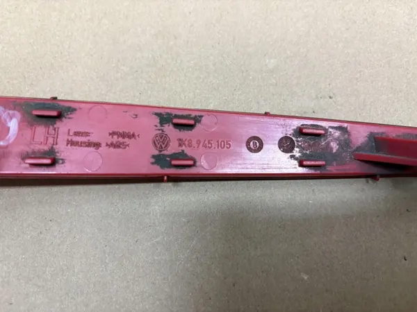 Refletor para-choques traseiro VW Scirocco OEM 1K8945105/1K8945106 image 6