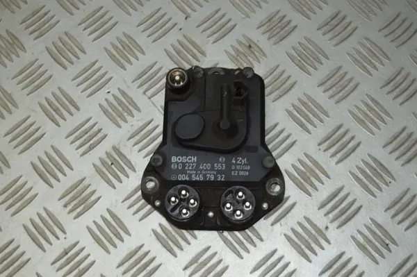 Ontstekingsmodule Mercedes E-Klasse W124 1984-1997 OEM image 1