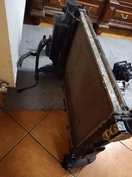 Radiador de ventilador BMW E46 2001-2005 2.0 D image 3