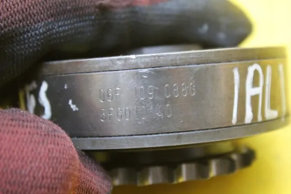 OEM 06F109088G Kamaxelregulator för Audi A4 B7 image 5