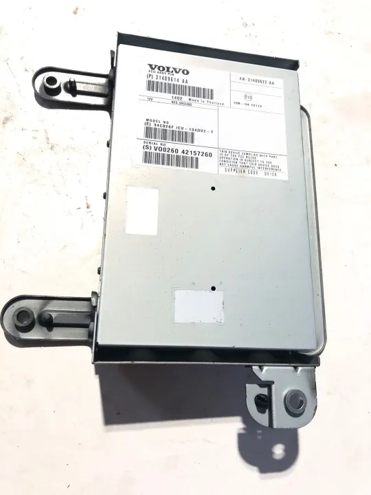 Radion vahvistin OEM 31409614AA Volvo S60 II:lle image 2