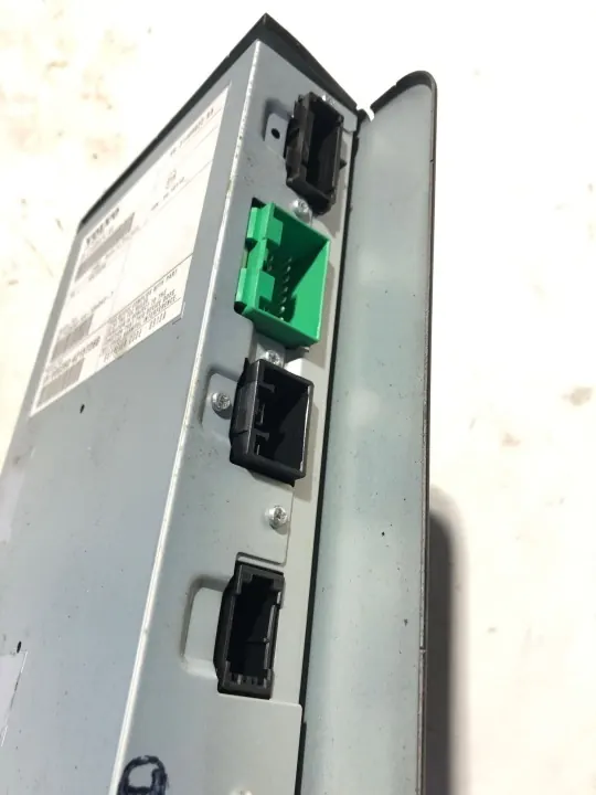 Radion vahvistin OEM 31409614AA Volvo S60 II:lle image 3