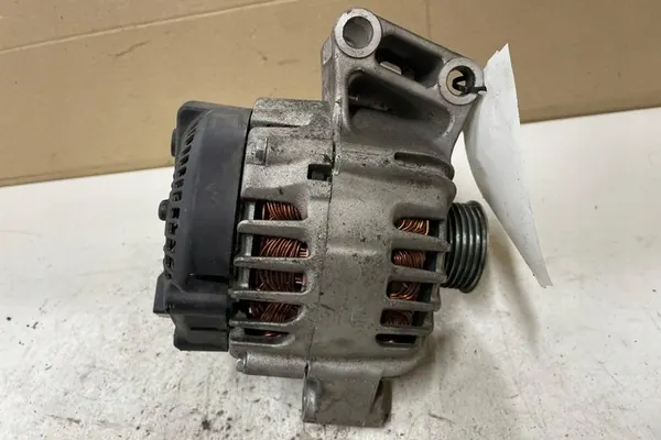 Alternador FORD KA+ 1.2L gasolina 2017 image 2