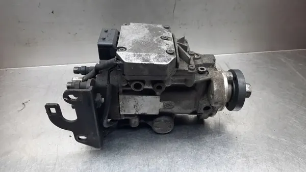 Injectiepomp Opel Astra G 1.7D 90572504 image 2