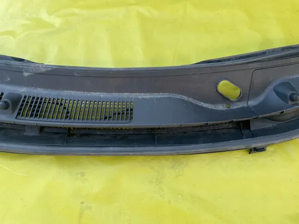 Junta de ventana superior OEM 55781-0H080 Peugeot 108 image 3