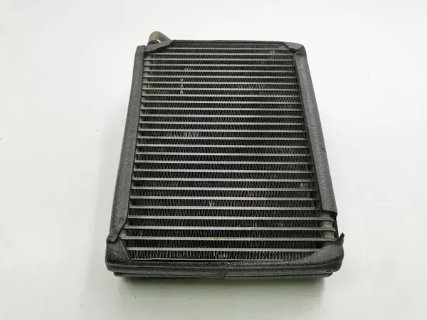 Lämmönvaihdin A/C Chrysler 300 OEM AMD82718 image 7