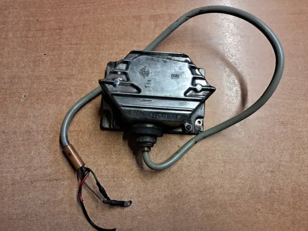 Module d'allumage OEM 0227051017 pour Mercedes W116 image 2