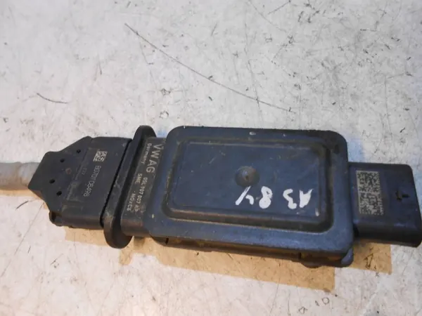Sensor NOx OEM 05L907807AP para VW Golf VIII y Audi A3 image 4