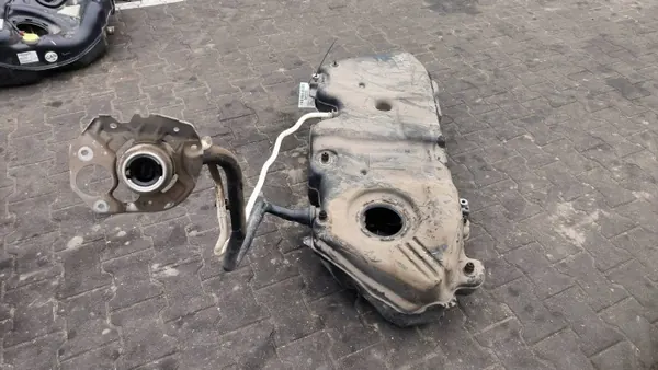 Gebruikte Diesel-brandstoftank OEM 80A201021 voor Audi Q5 image 4