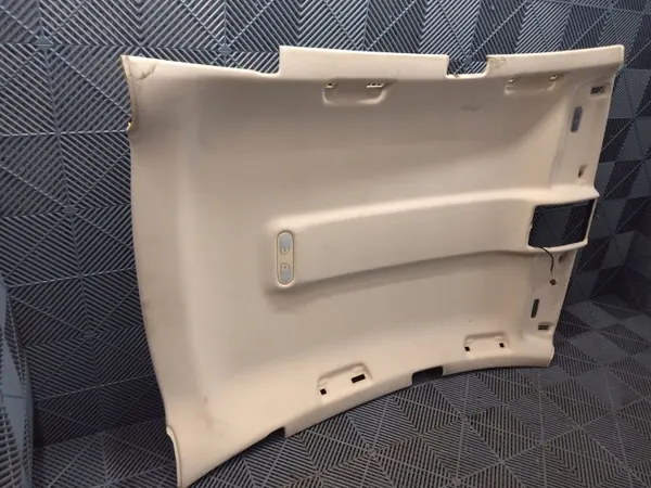 Plafonnier Audi OE 4G8867506 - État Utilisé image 3
