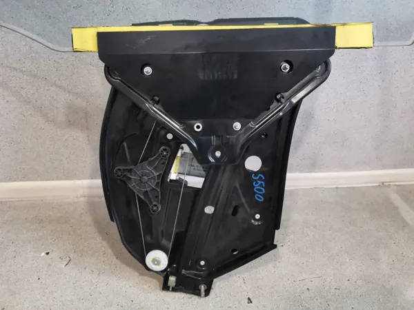 Mercedes-Benz achterzijruit OEM A2176700110 image 4