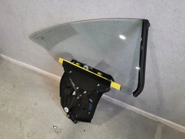 Mercedes-Benz achterzijruit OEM A2176700110 image 6
