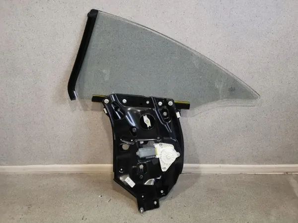 Mercedes-Benz achterzijruit OEM A2176700110 image 8