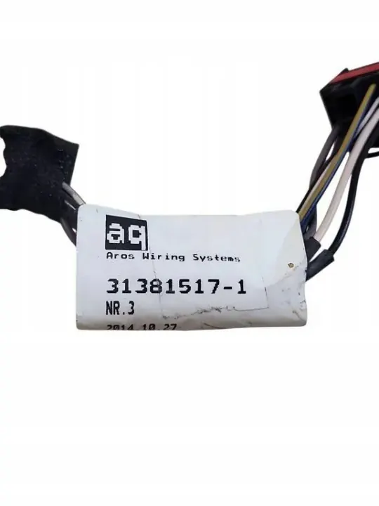 Câmera porta-malas Volvo XC60 OEM 31381517 - Usado image 4