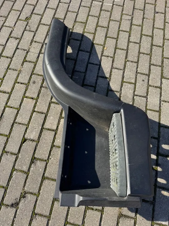 Stopnica Lewa Iveco Eurocargo - Peça OEM image 2