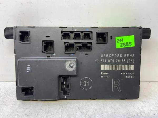 Mercedes E-luokka W211 Oikea Etuovi Moduuli OEM A2118702885 image 7