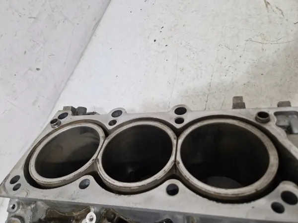 Bloque Motor Chrysler OEM 68237714AE - 3.6L Usado image 4