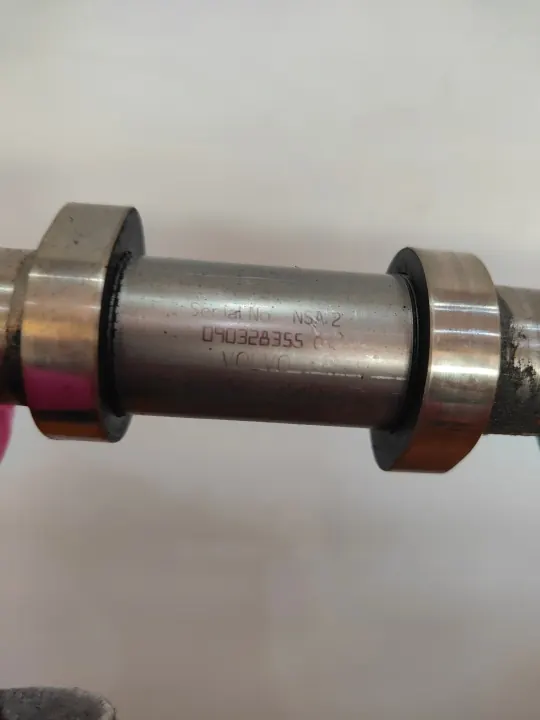 Arbre à cames Volvo V40 OEM 4903543 4947547 2.0 D3 image 4