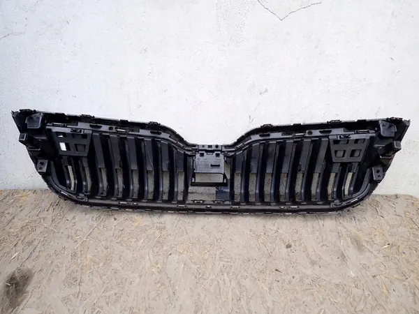 Skoda Superb 3 III Front Grill 2019-2024 OEM 3V0853653G image 9