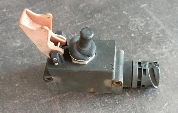 Batteri Avstängare OEM 20367498 för Volvo image 3