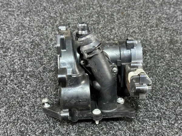 VW 1.8 2.0 TFSI Termostat Hus 06L121111M image 3