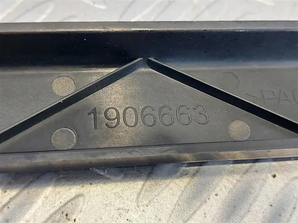 DAF XF106 Leidingsrail OEM 1906663 - Gebruikt image 3