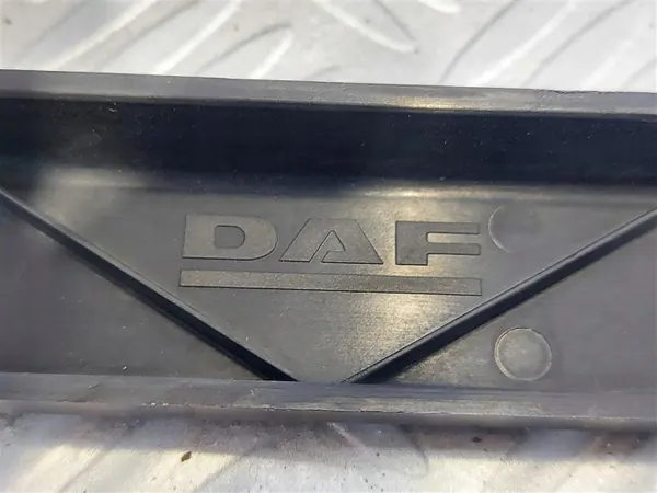 DAF XF106 Leidingsrail OEM 1906663 - Gebruikt image 4