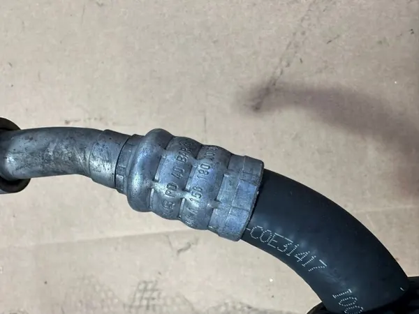 Conduit de refroidisseur d'huile OEM A1561800082 Mercedes ML image 5
