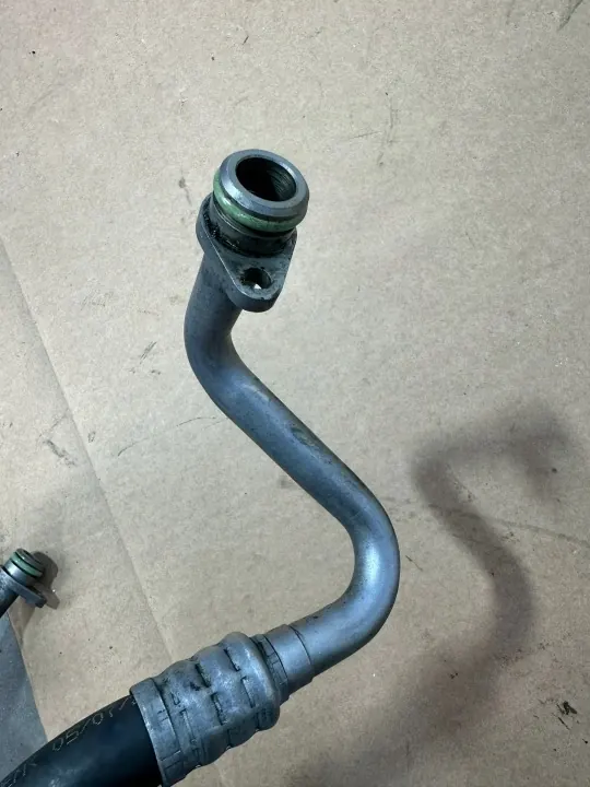 Conduit de refroidisseur d'huile OEM A1561800082 Mercedes ML image 9
