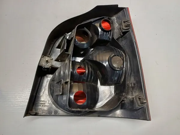 Luz Trasera Izquierda Volkswagen Polo 9N image 5