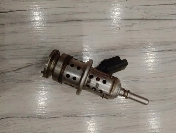 Injector AdBlue OEM 9813930180 para Opel Combo image 2