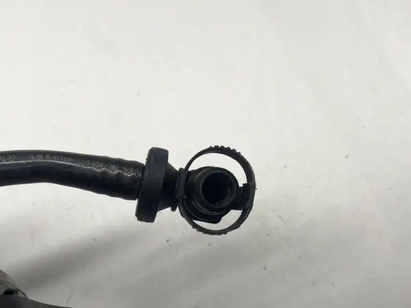BMW M2 F87 brandstofinlaat OEM 7848454 - Gebruikt image 4