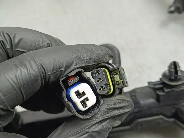 2022 Jeep Grand Cherokee WL Faisceau d'injecteurs image 7