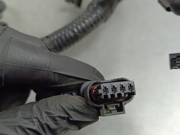 2022 Jeep Grand Cherokee WL Faisceau d'injecteurs image 8