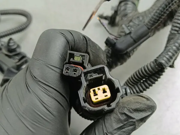 2022 Jeep Grand Cherokee WL Faisceau d'injecteurs image 9