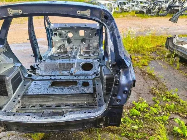 Quarto traseiro direito BMW 2 ACTIVE TOURER (F45) 2016 OEM image 8