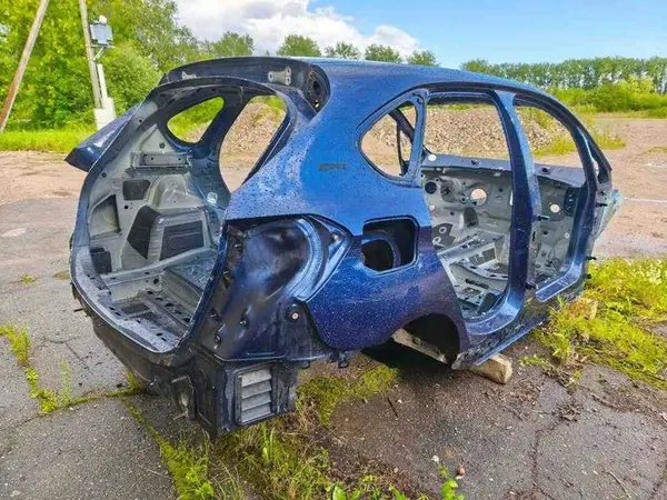 Quarto traseiro direito BMW 2 ACTIVE TOURER (F45) 2016 OEM image 9