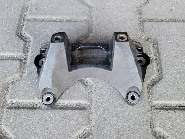 Support de transmission A2052420440 Mercedes E 220 D W213 image 1