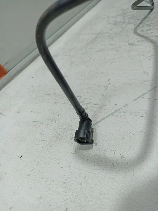 Conduite de carburant Porsche OEM 99720162500 Cayman 987 image 3