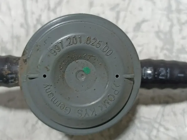 Conduite de carburant Porsche OEM 99720162500 Cayman 987 image 4