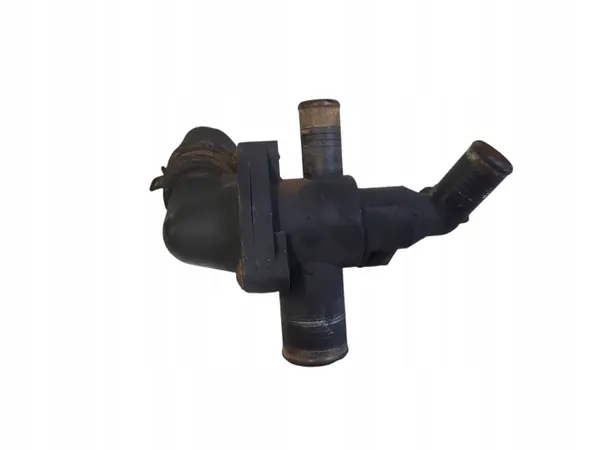 Carcasa de termostato FORD TRANSIT 2.4L diesel 2008 image 2