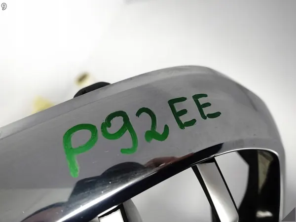 BMW G30 LCI Grill Front Original image 10